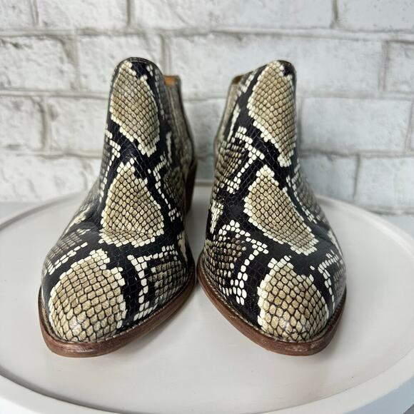 Madewell Boots Sonia Ankle Booties Low Chelsea Leather Snake Embossed 8.5 - Picture 7 of 10